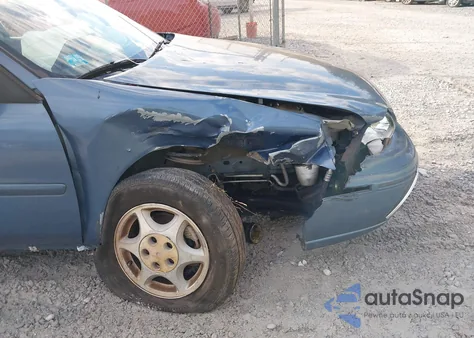 1998 Oldsmobile Cutlass Gls z USA, uszkodzony, nr VIN 1G3NG52M4W6348713